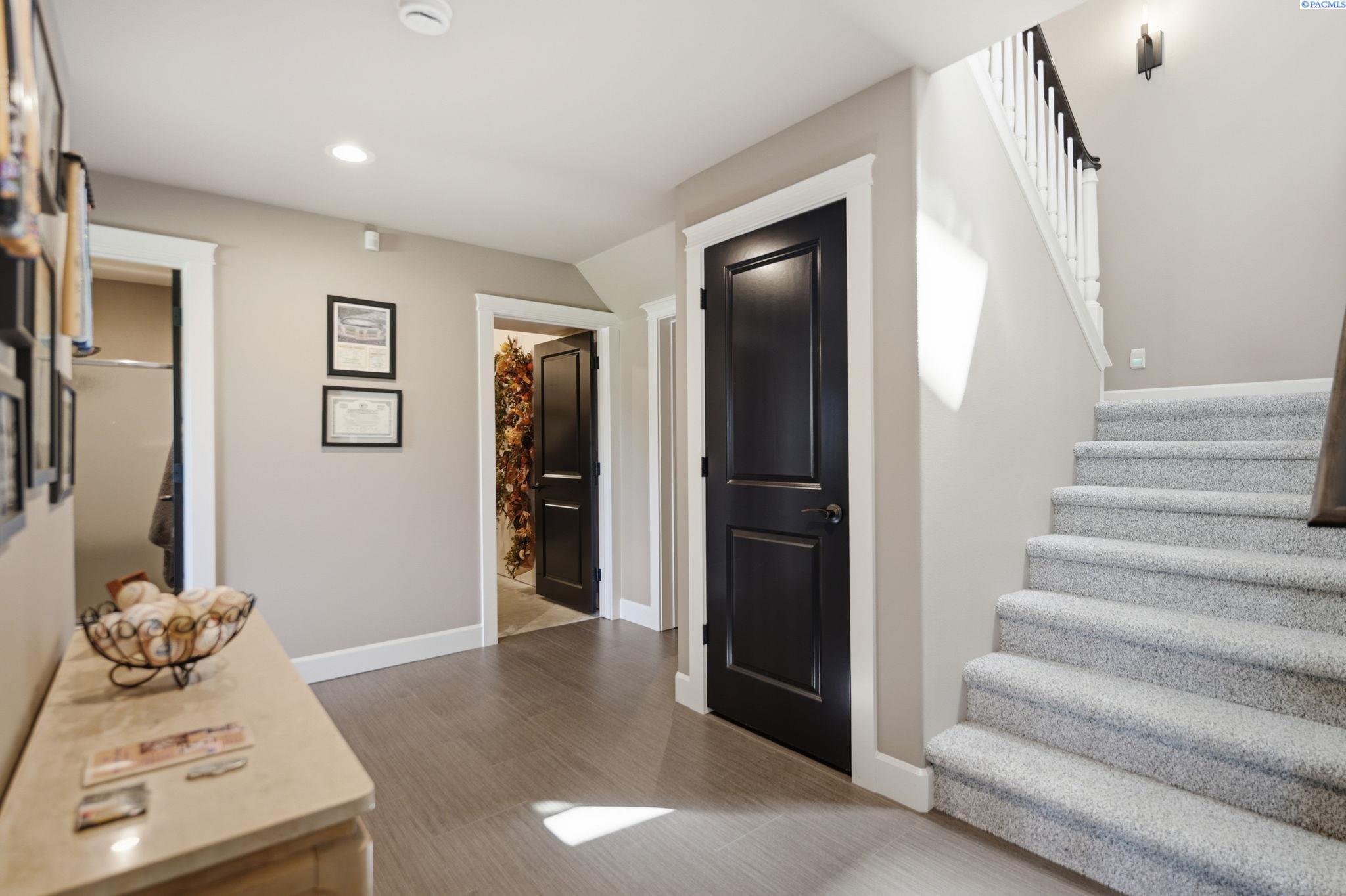3521 W 36th Loop