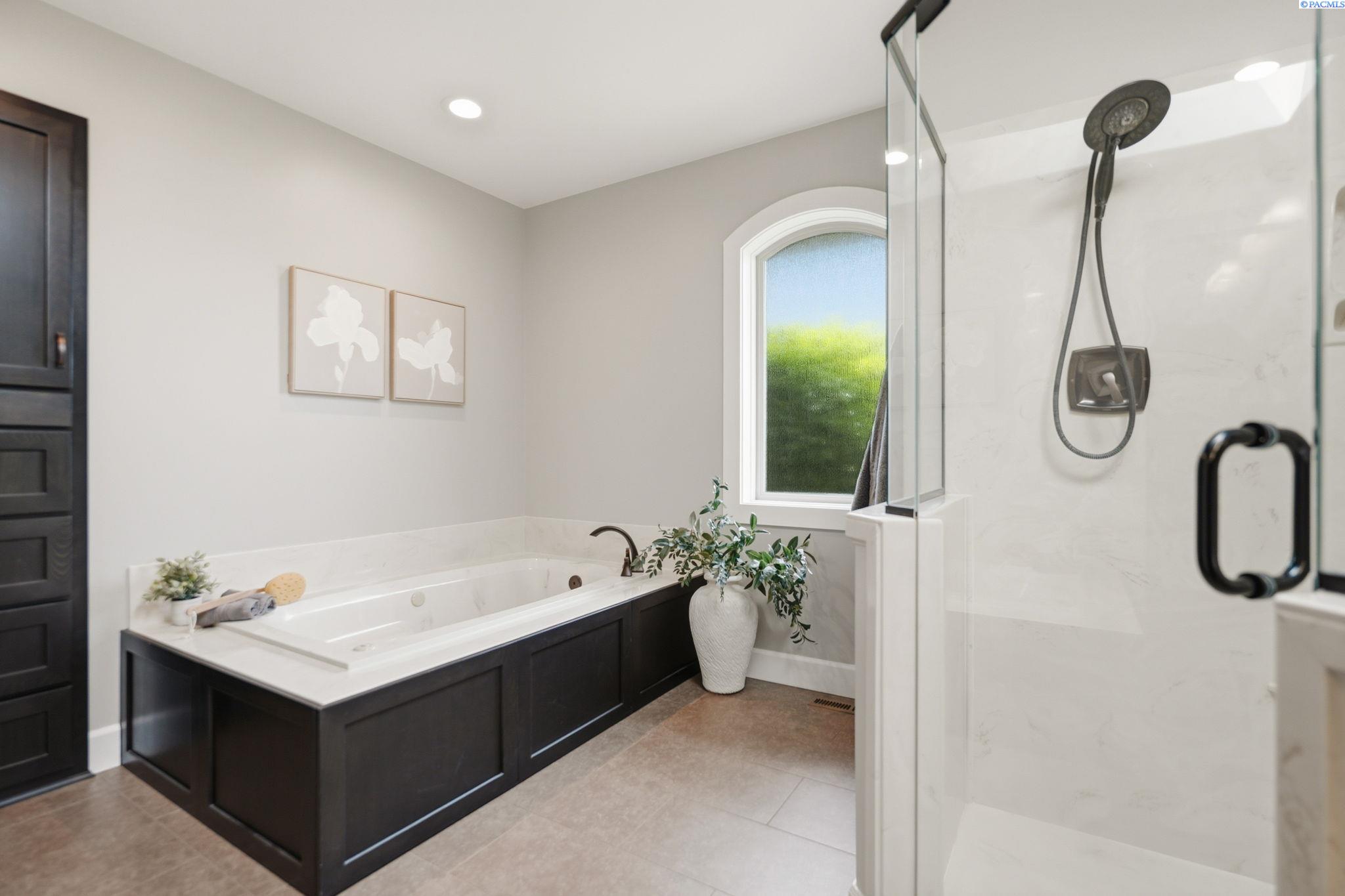 3521 W 36th Loop