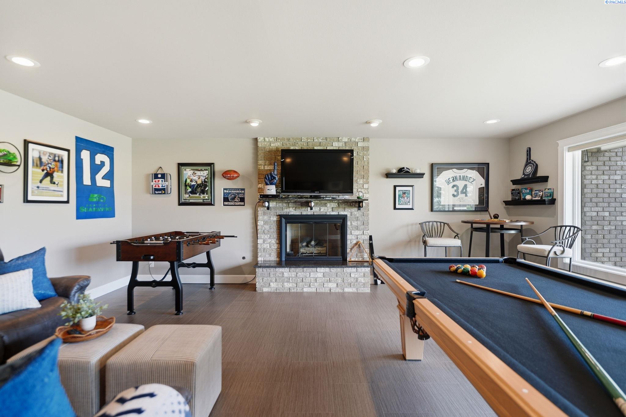 3521 W 36th Loop