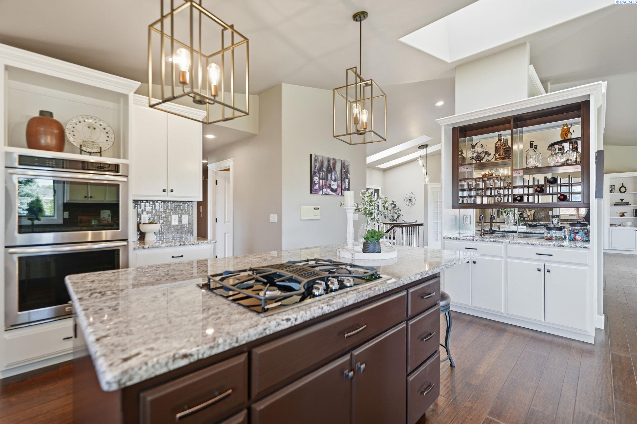 3521 W 36th Loop