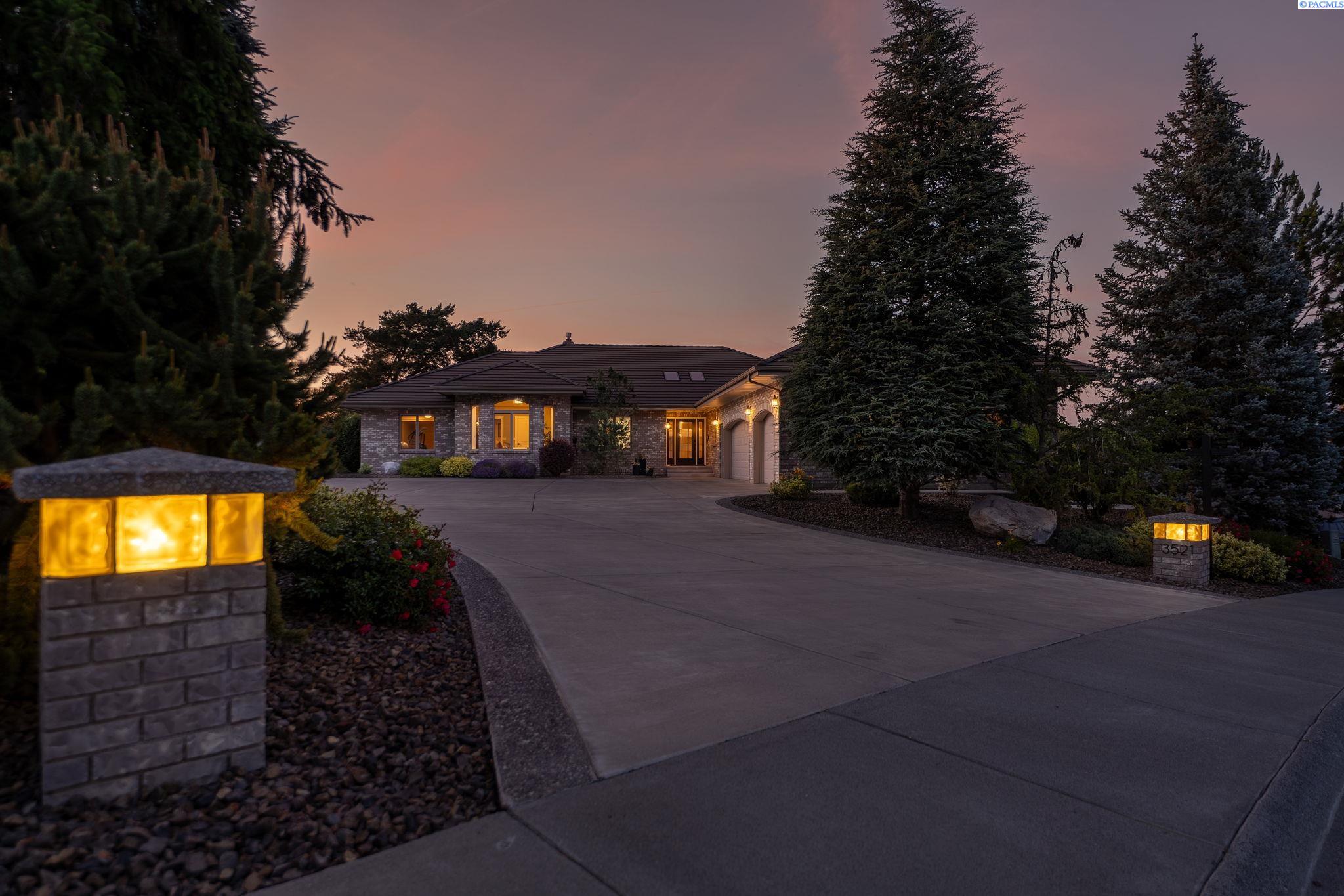 3521 W 36th Loop