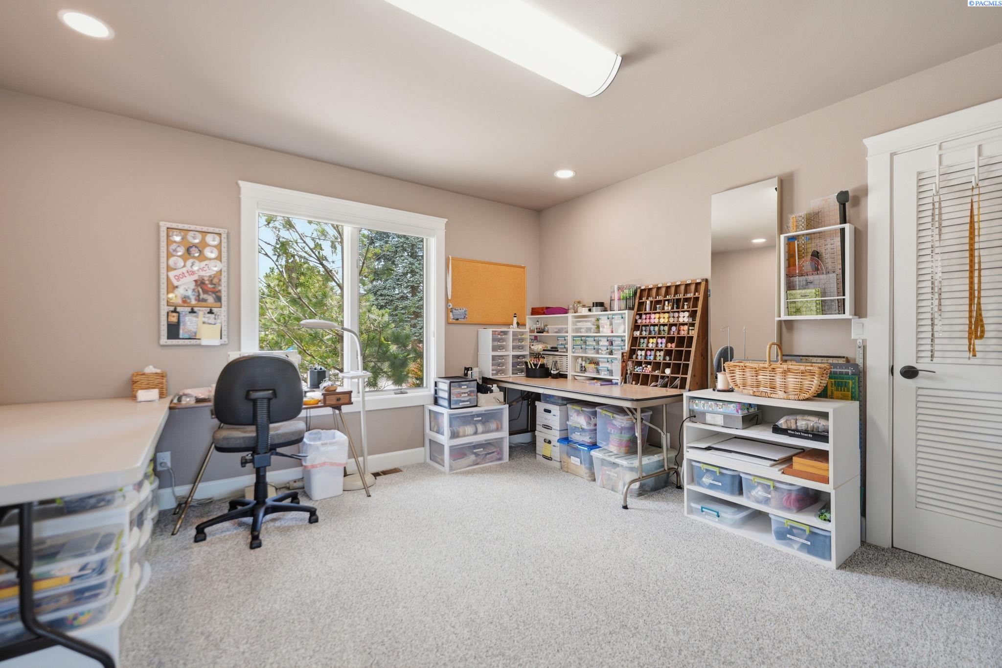 3521 W 36th Loop