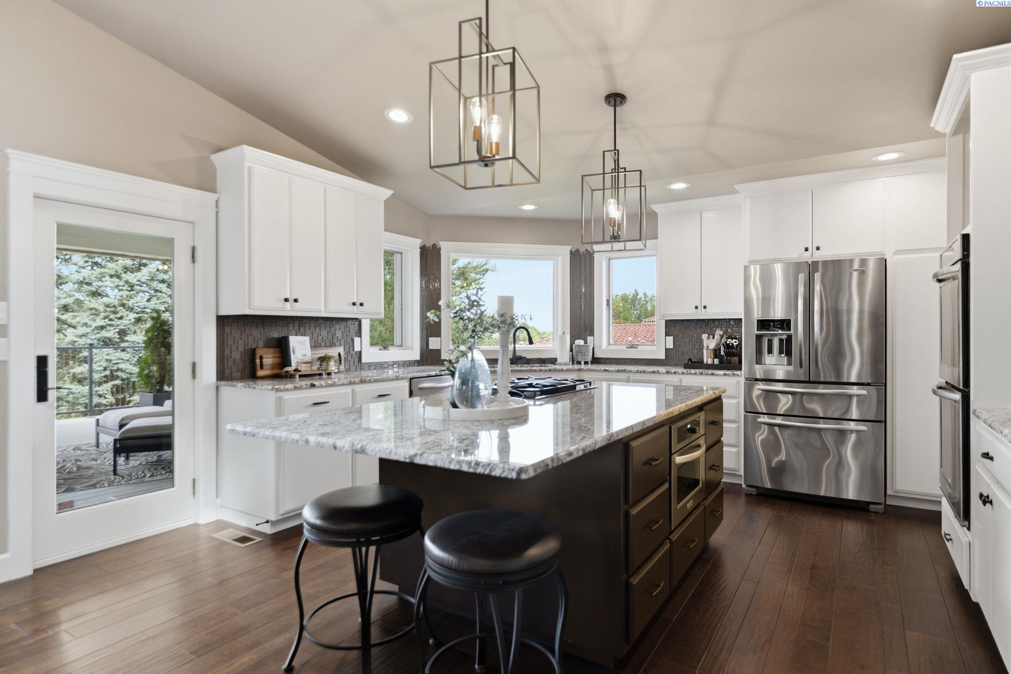 3521 W 36th Loop