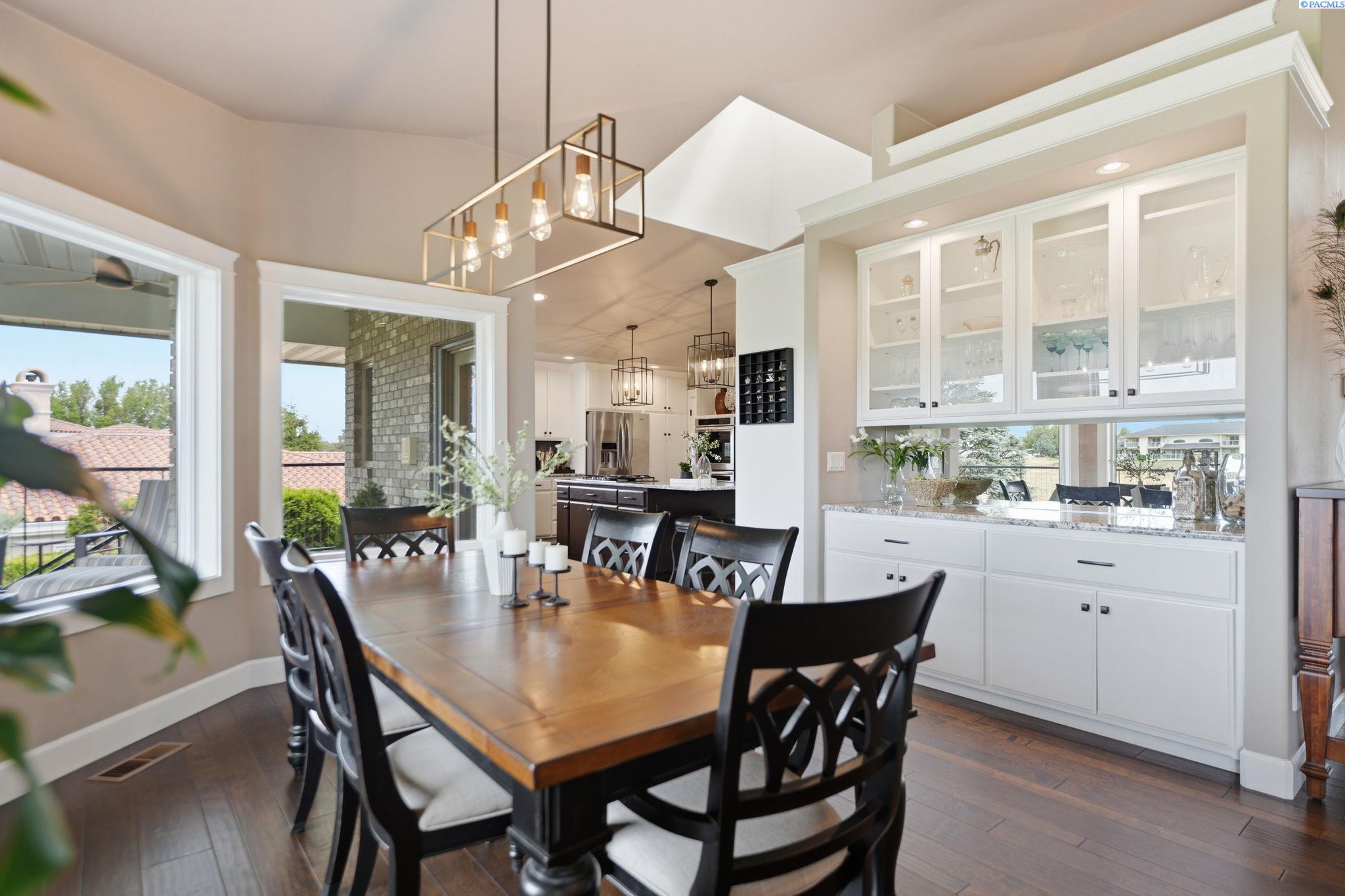 3521 W 36th Loop