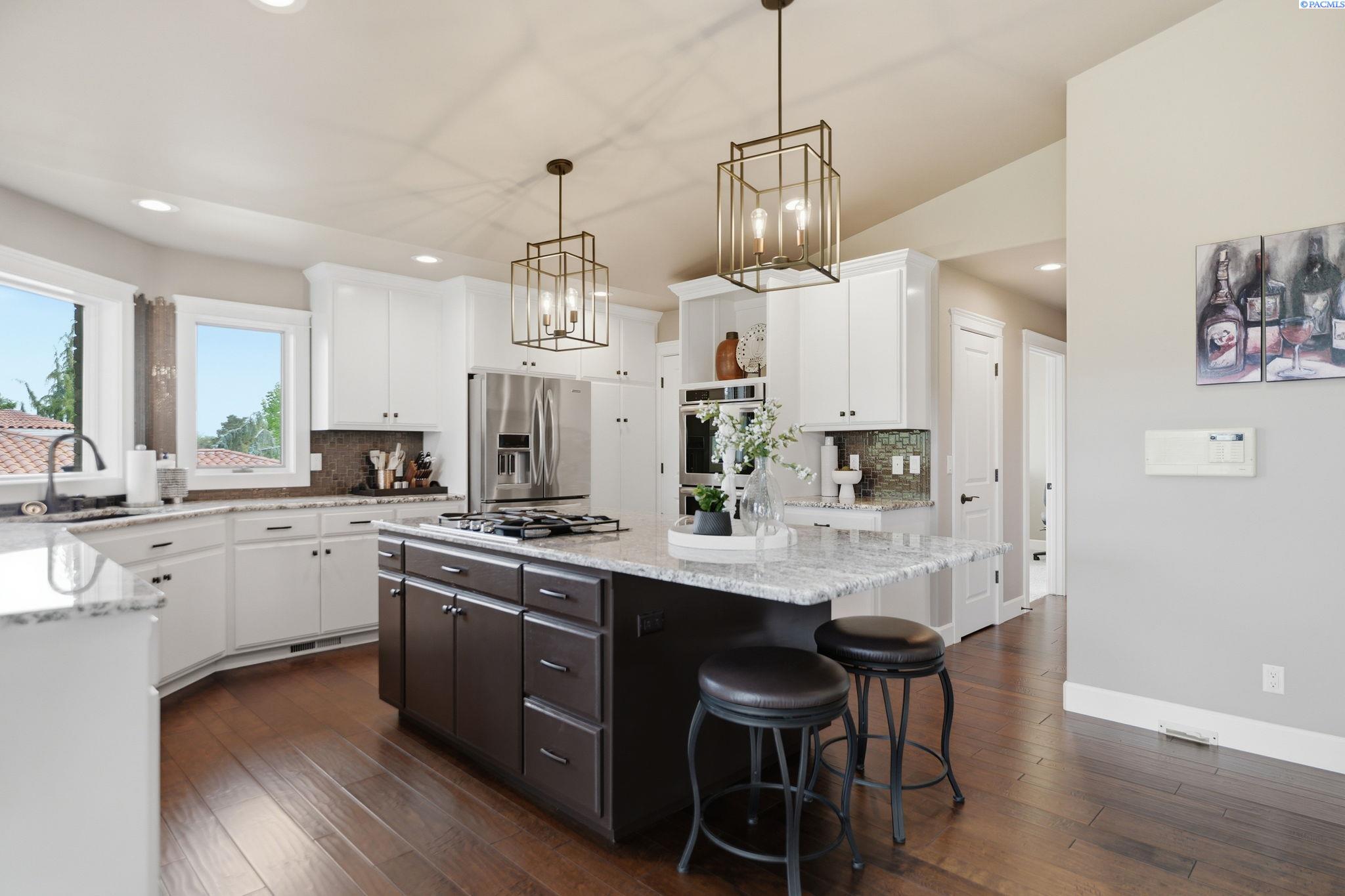 3521 W 36th Loop