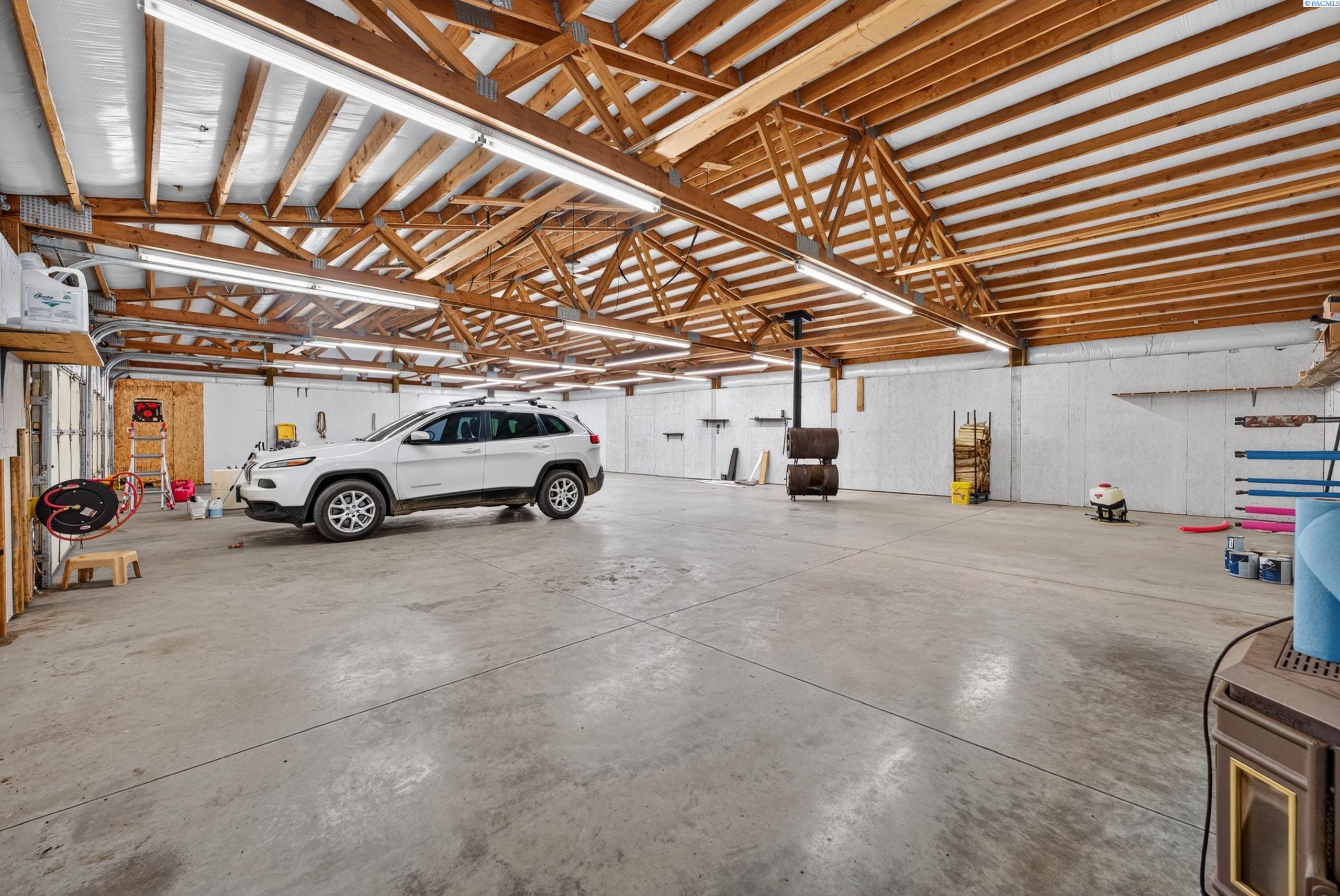251 Hanson Loop