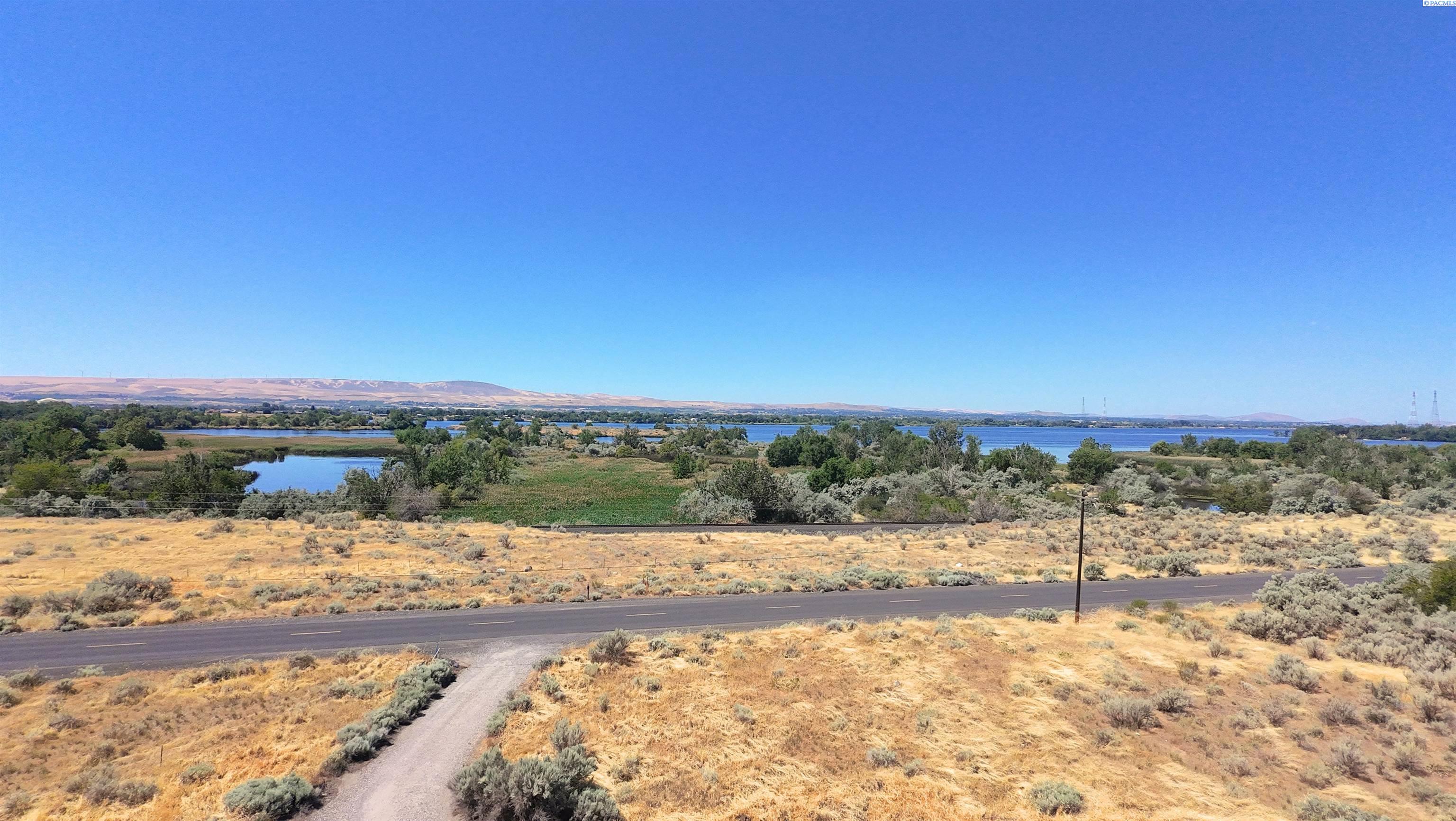 251 Hanson Loop