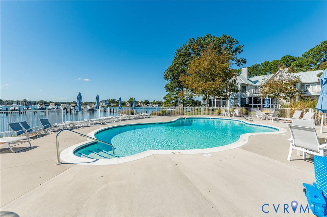 65 Oyster Shell Rd Unit#10