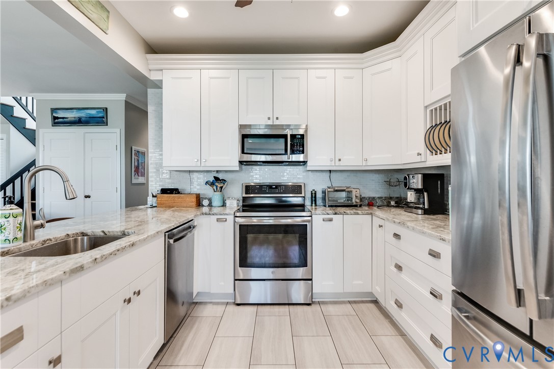 65 Oyster Shell Rd Unit#10