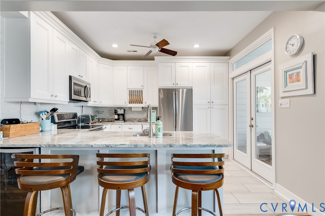 65 Oyster Shell Rd Unit#10