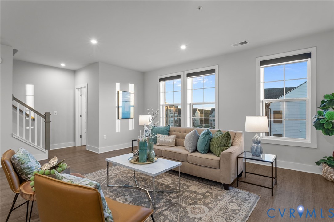 4304 Weaver Brook Rd Unit#B