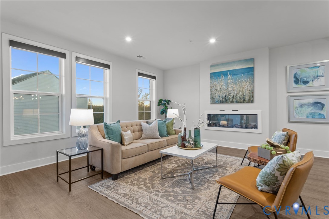 4304 Weaver Brook Rd Unit#B