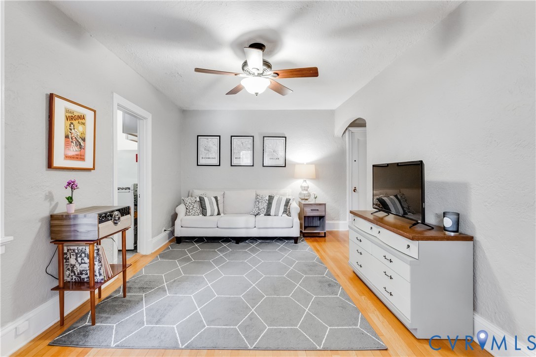 2810 Kensington Ave Unit#9