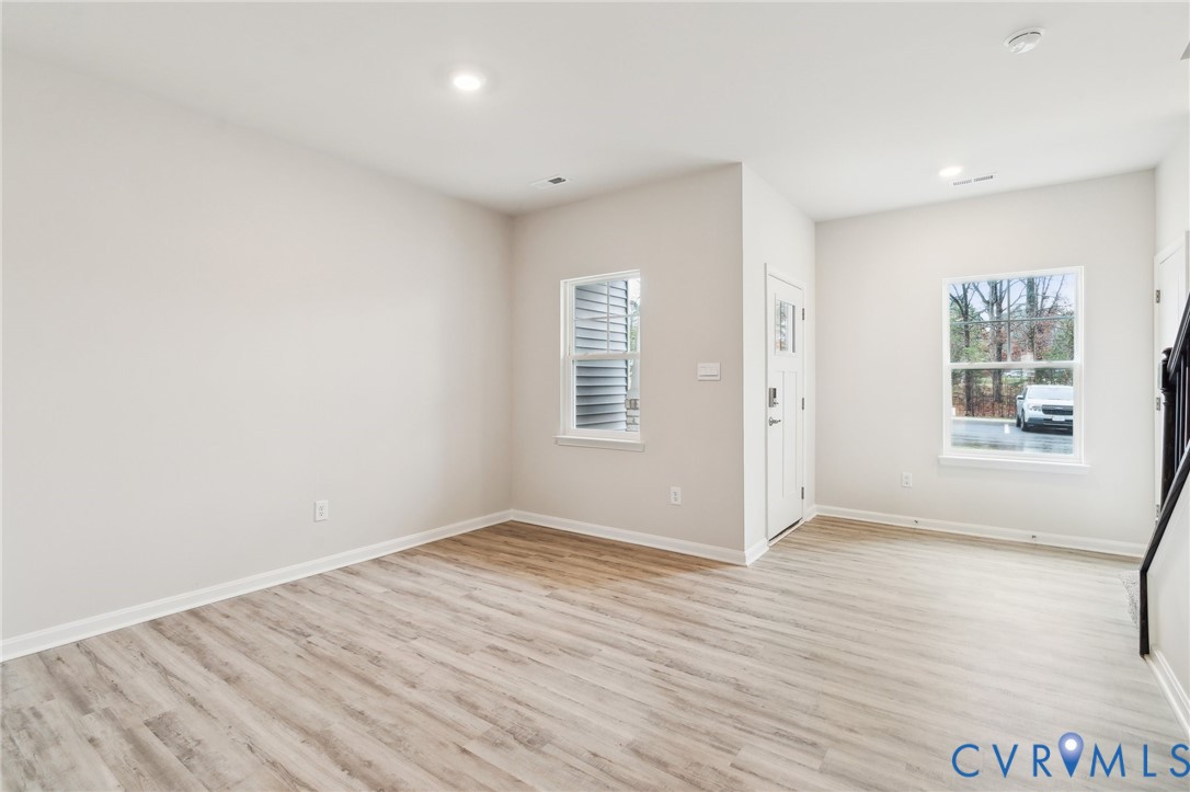 7766 Secret Knoll Ter