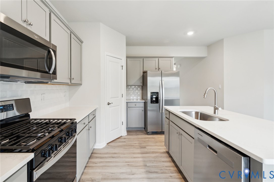 7766 Secret Knoll Ter
