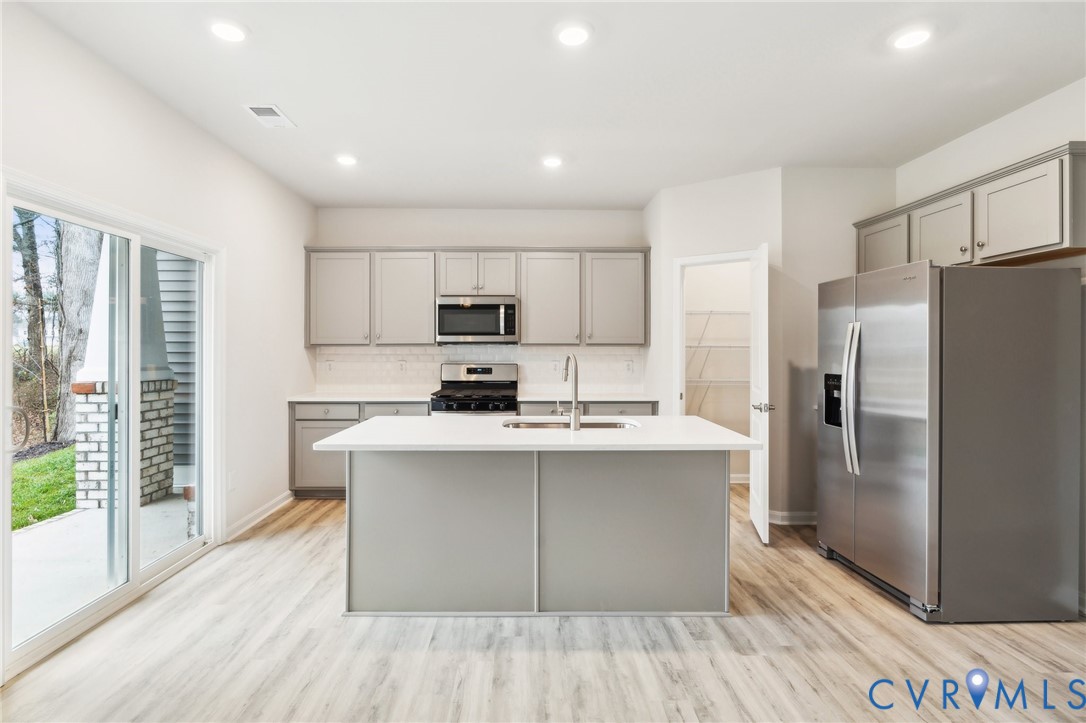 7766 Secret Knoll Ter