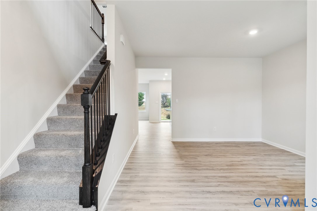 7766 Secret Knoll Ter