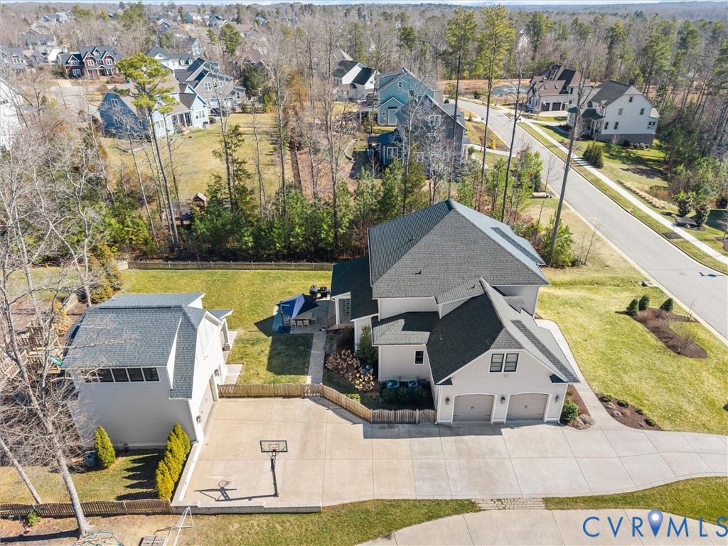2100 Tulip Hill Dr
