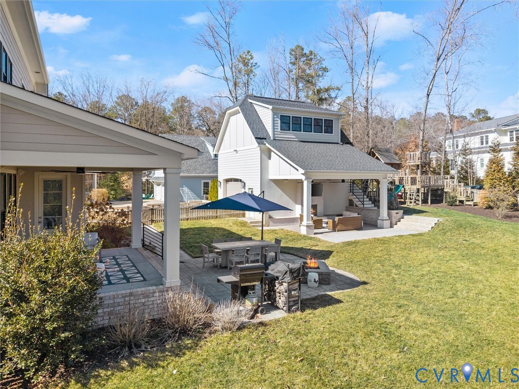 2100 Tulip Hill Dr