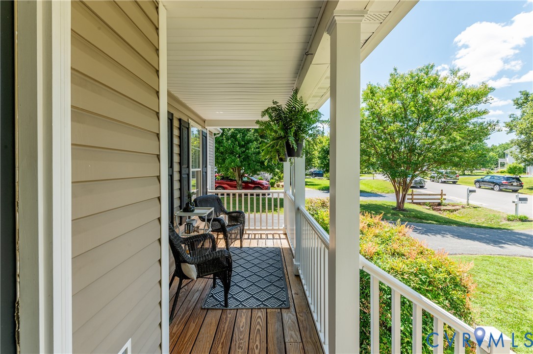 8320 Laurel Meadows Dr