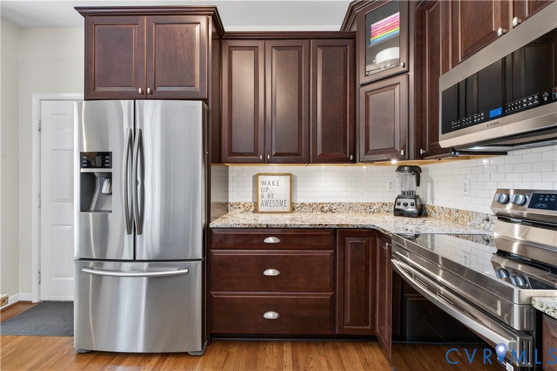 8320 Laurel Meadows Dr