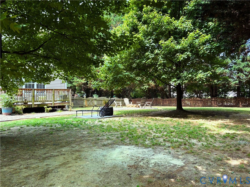 8320 Laurel Meadows Dr