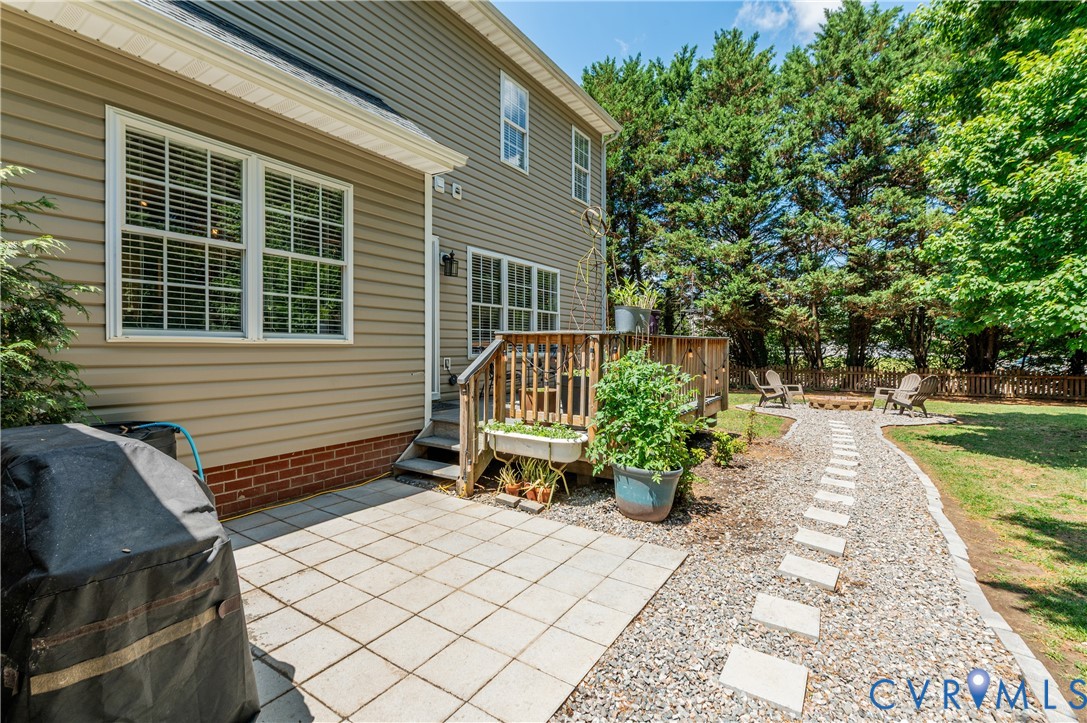 8320 Laurel Meadows Dr