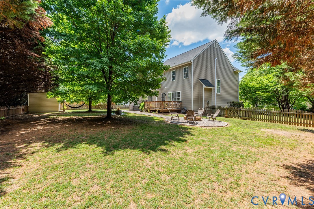 8320 Laurel Meadows Dr