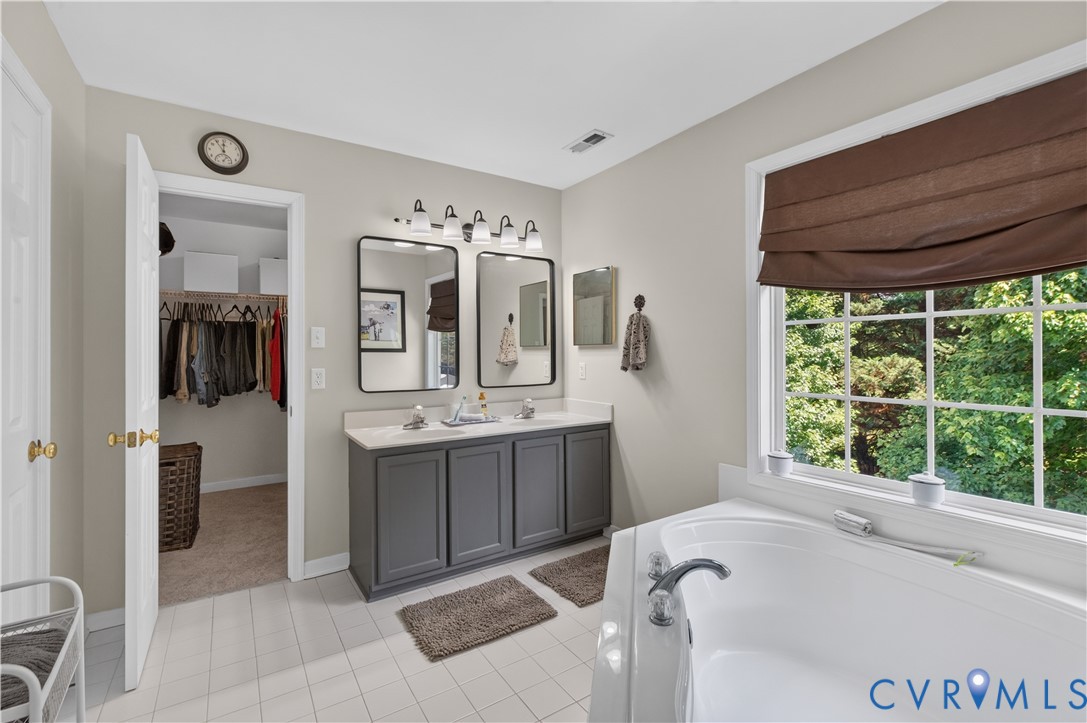 8320 Laurel Meadows Dr