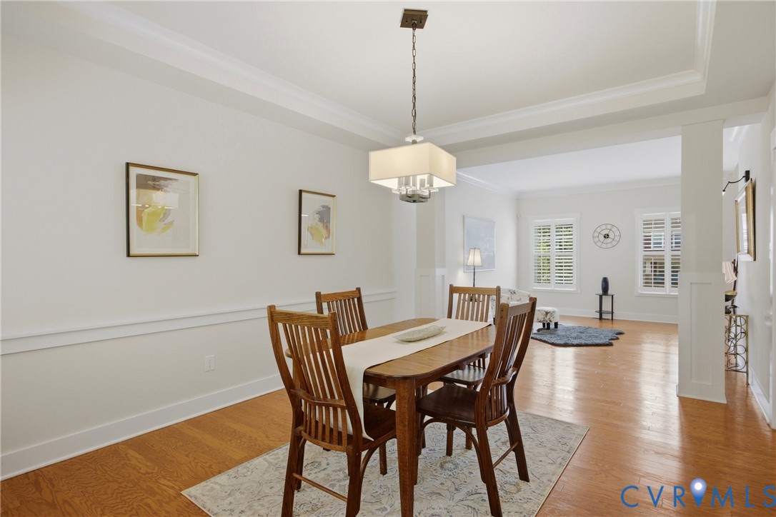 7551 English Boxwood Ln