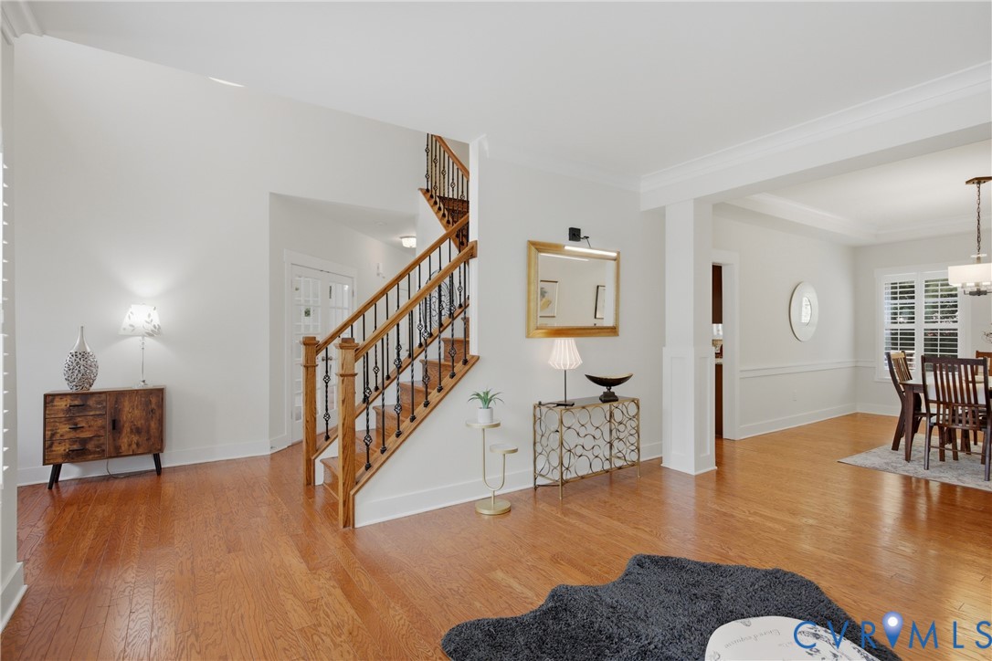 7551 English Boxwood Ln