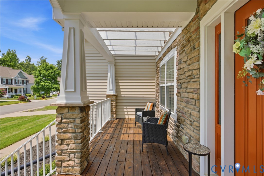 7551 English Boxwood Ln