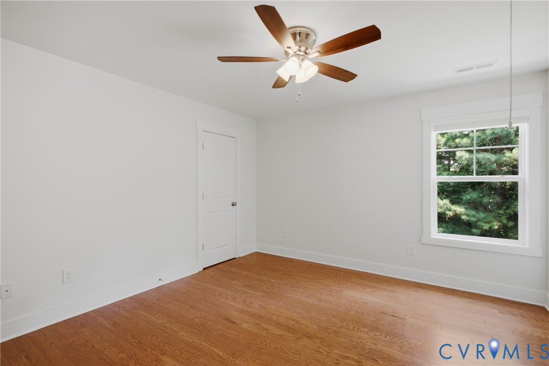 7551 English Boxwood Ln