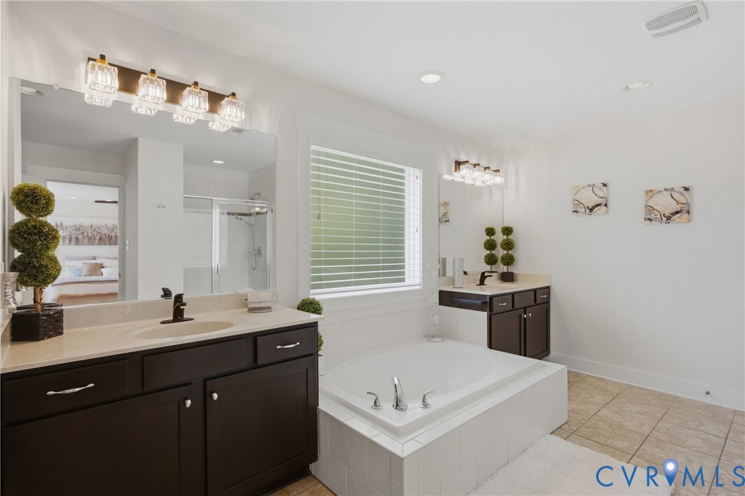 7551 English Boxwood Ln