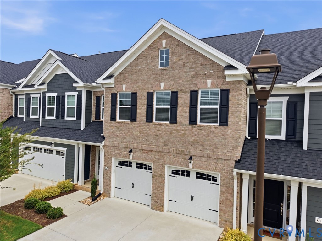 8147 Carriage Homes Dr