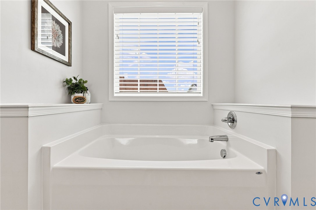 8147 Carriage Homes Dr