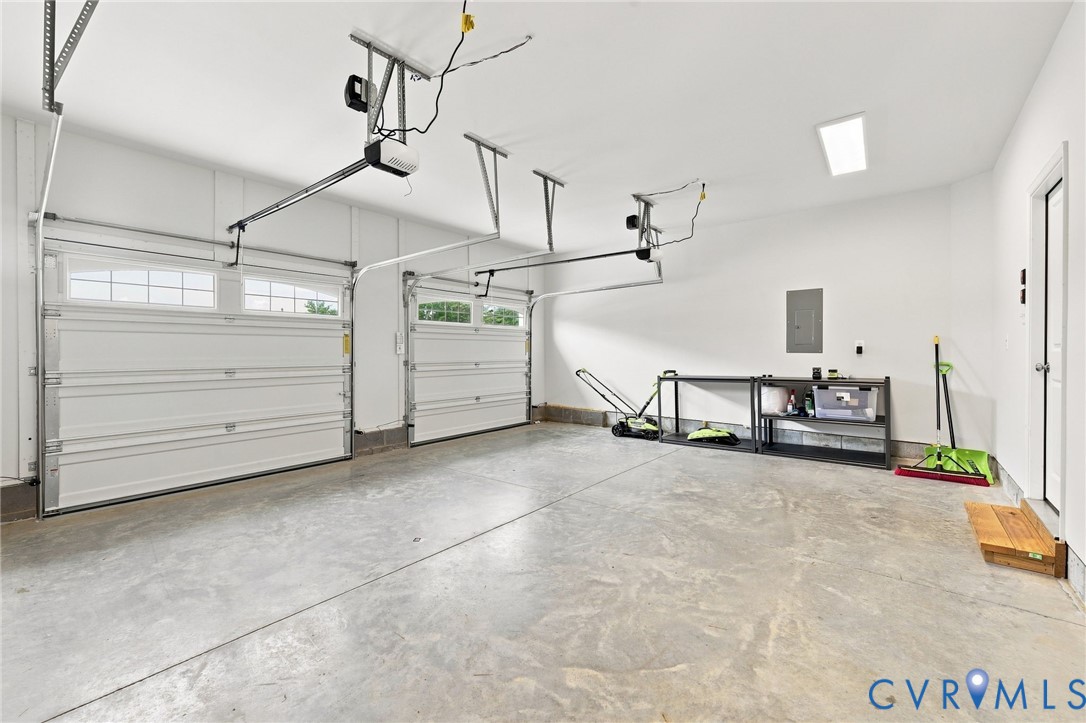 8147 Carriage Homes Dr