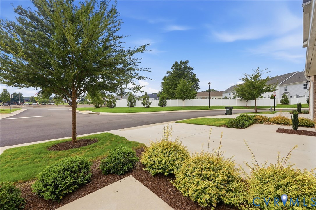 8147 Carriage Homes Dr