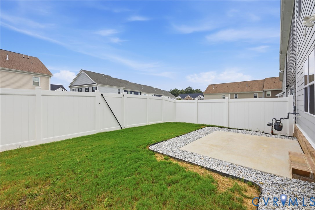 8147 Carriage Homes Dr