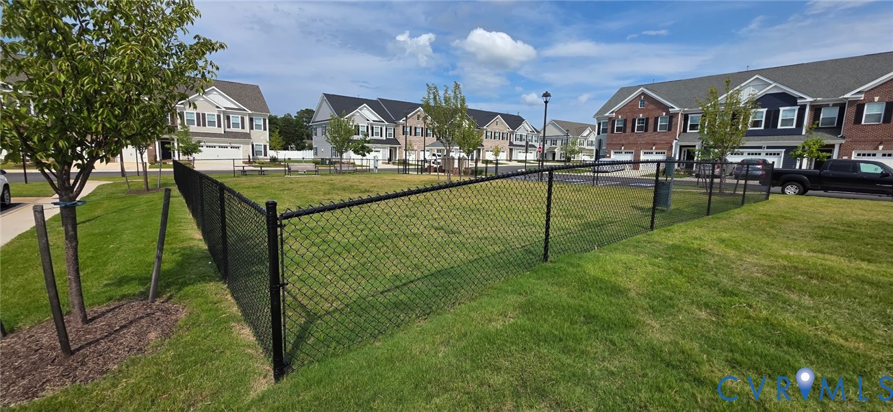 8147 Carriage Homes Dr