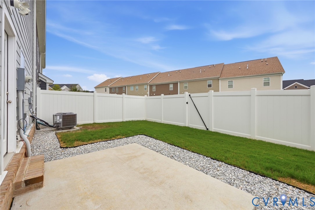 8147 Carriage Homes Dr
