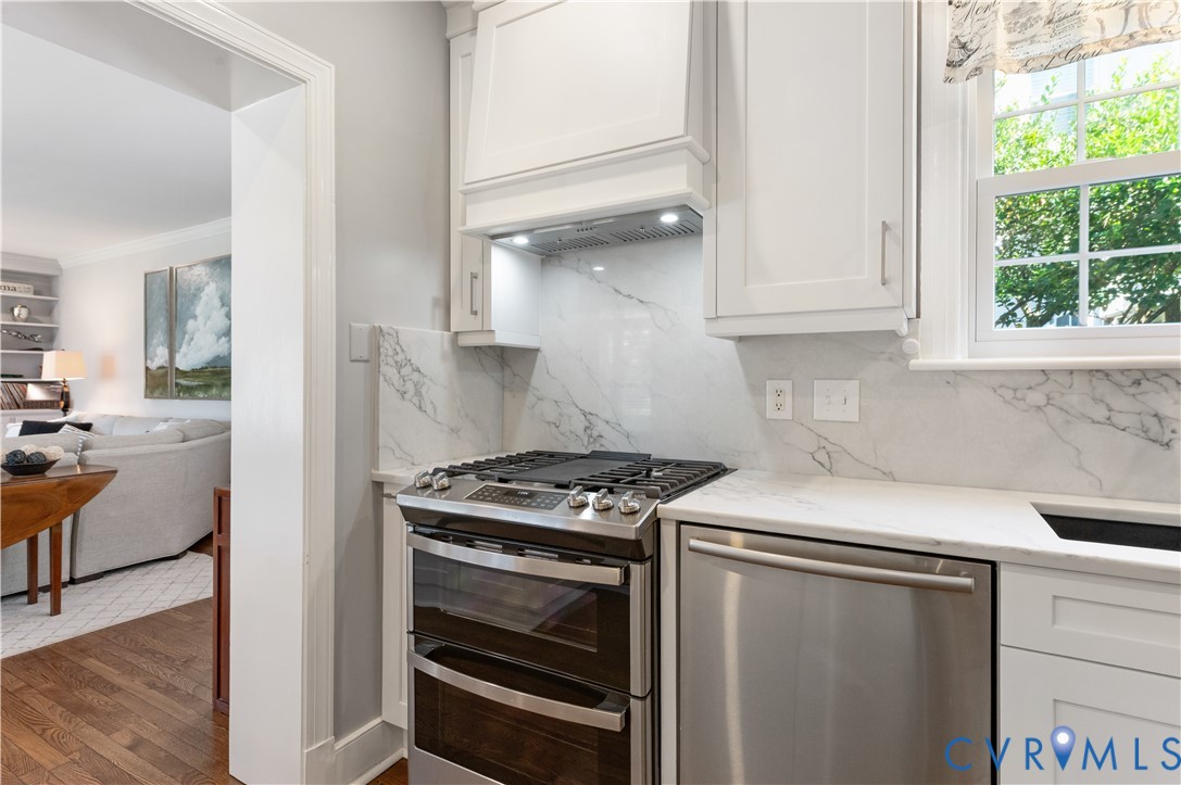 800 Henri Rd