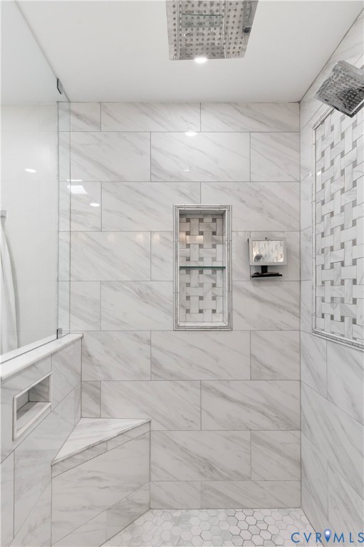 800 Henri Rd