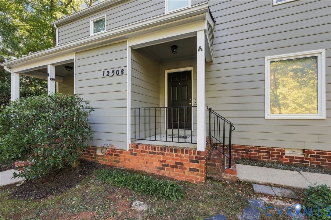 12308 Poplar Forest Dr