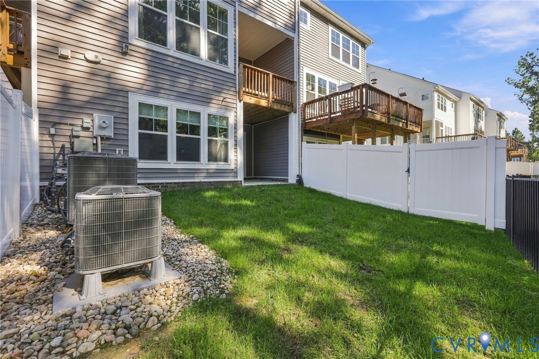 12824 Deep Well Rd