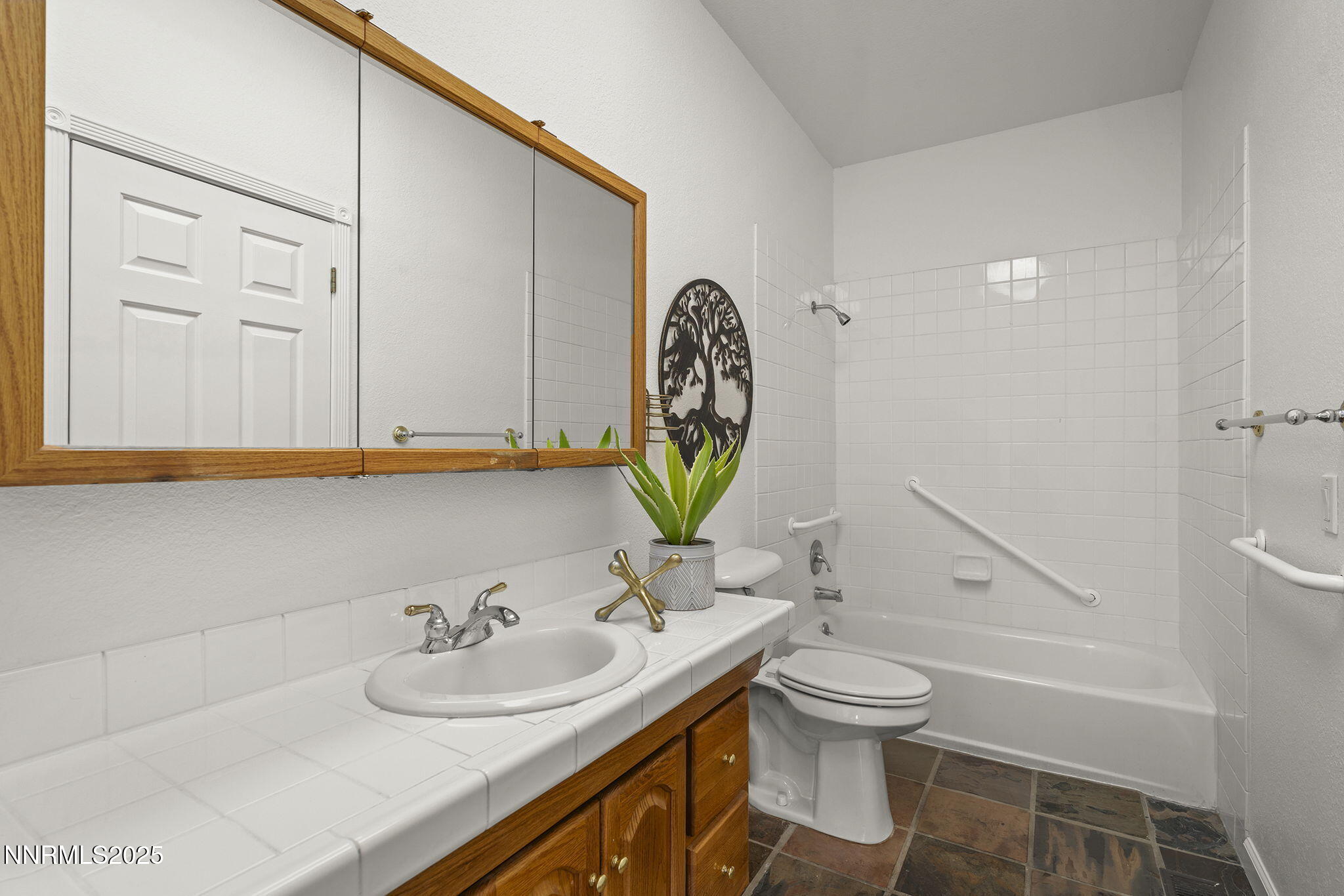 5409 Greenview Court