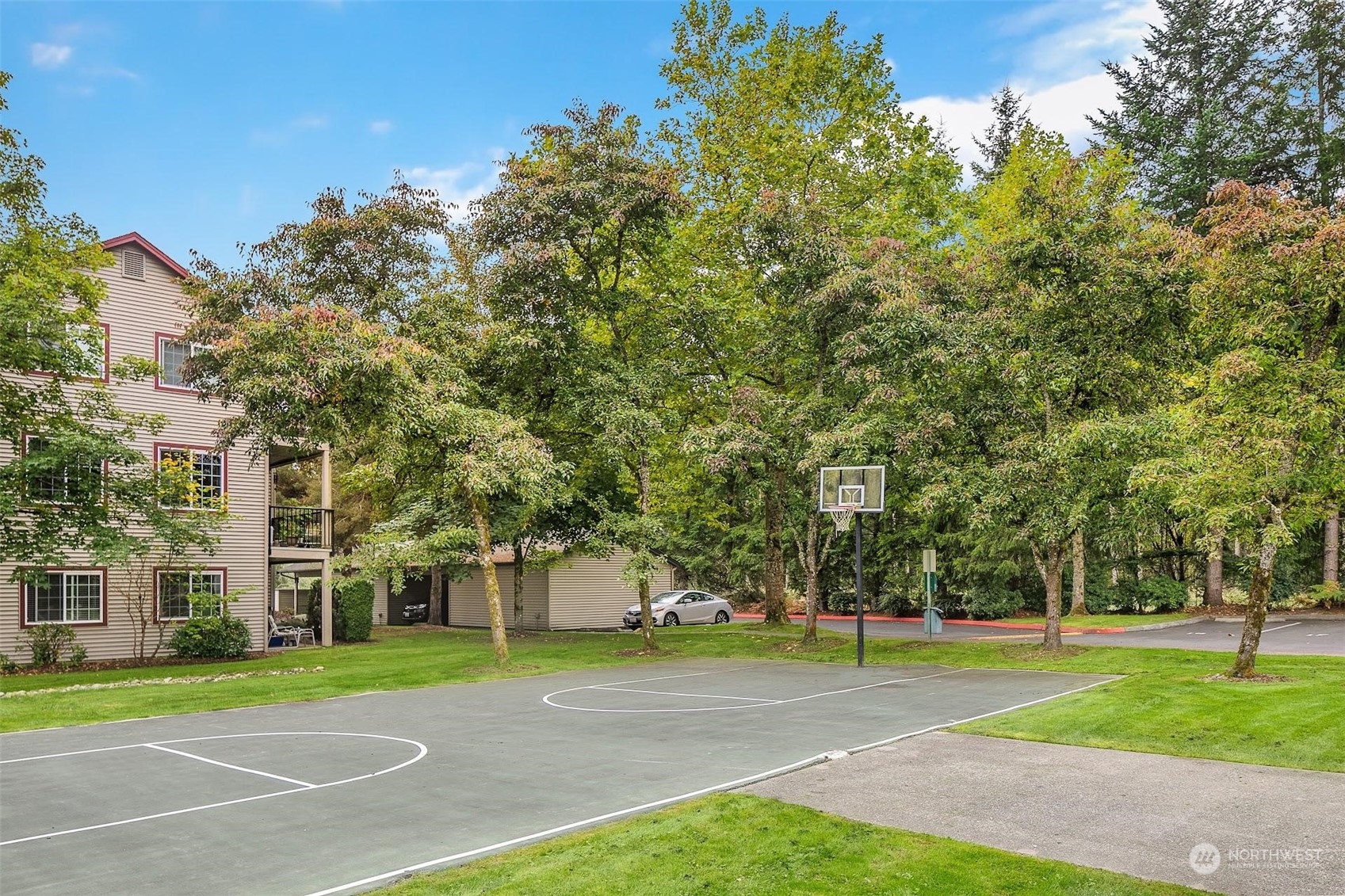 25025 SE Klahanie Boulevard Unit: E203