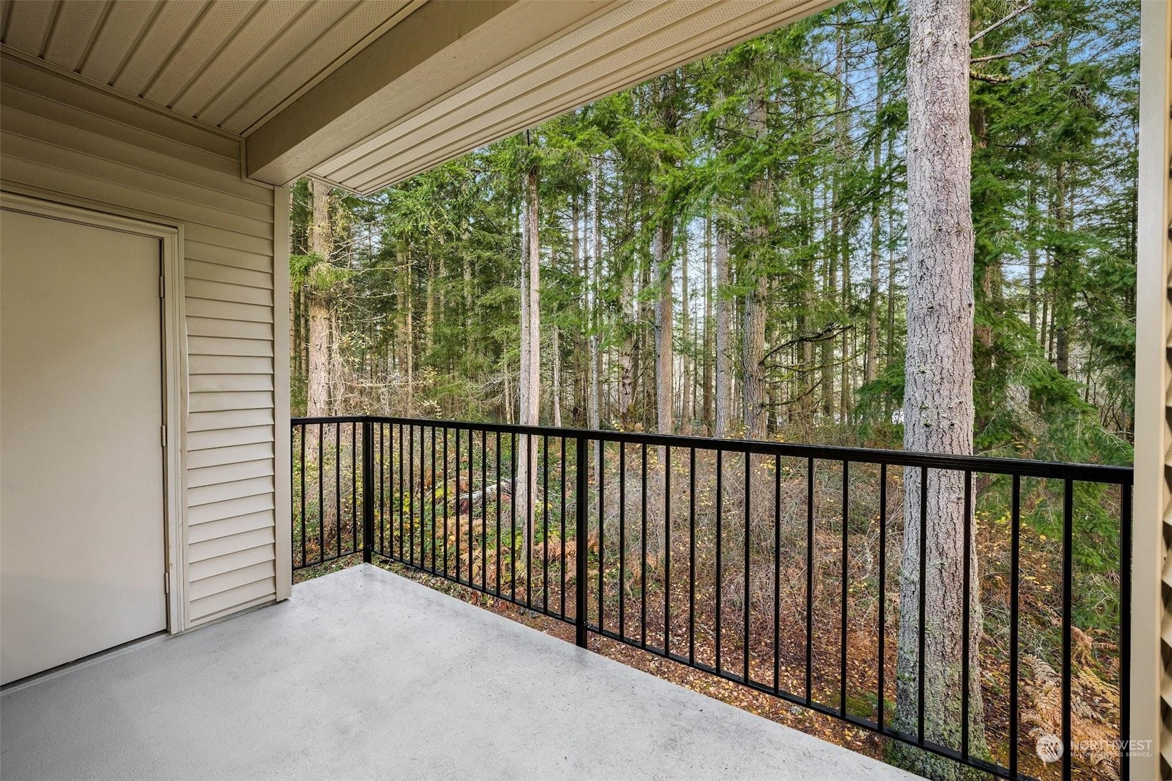 25025 SE Klahanie Boulevard Unit: E203