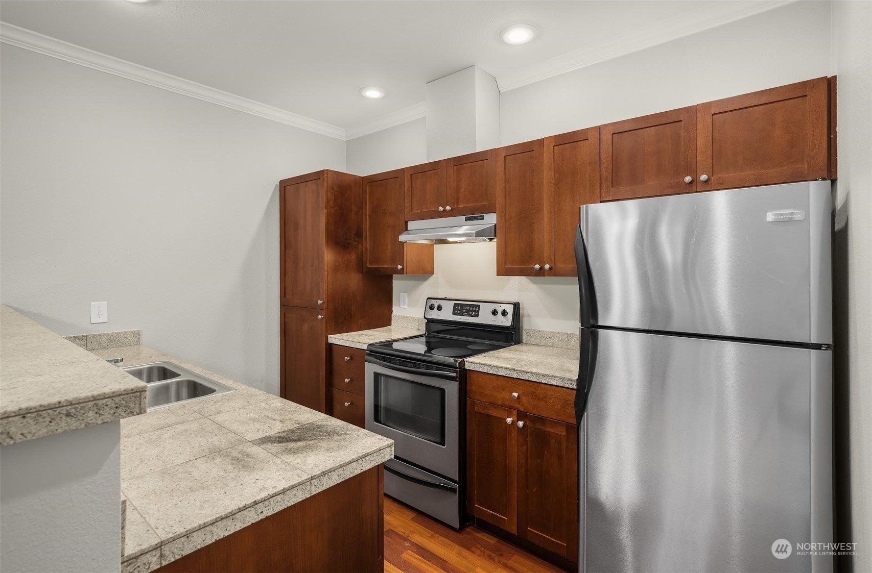 25025 SE Klahanie Boulevard Unit: E203