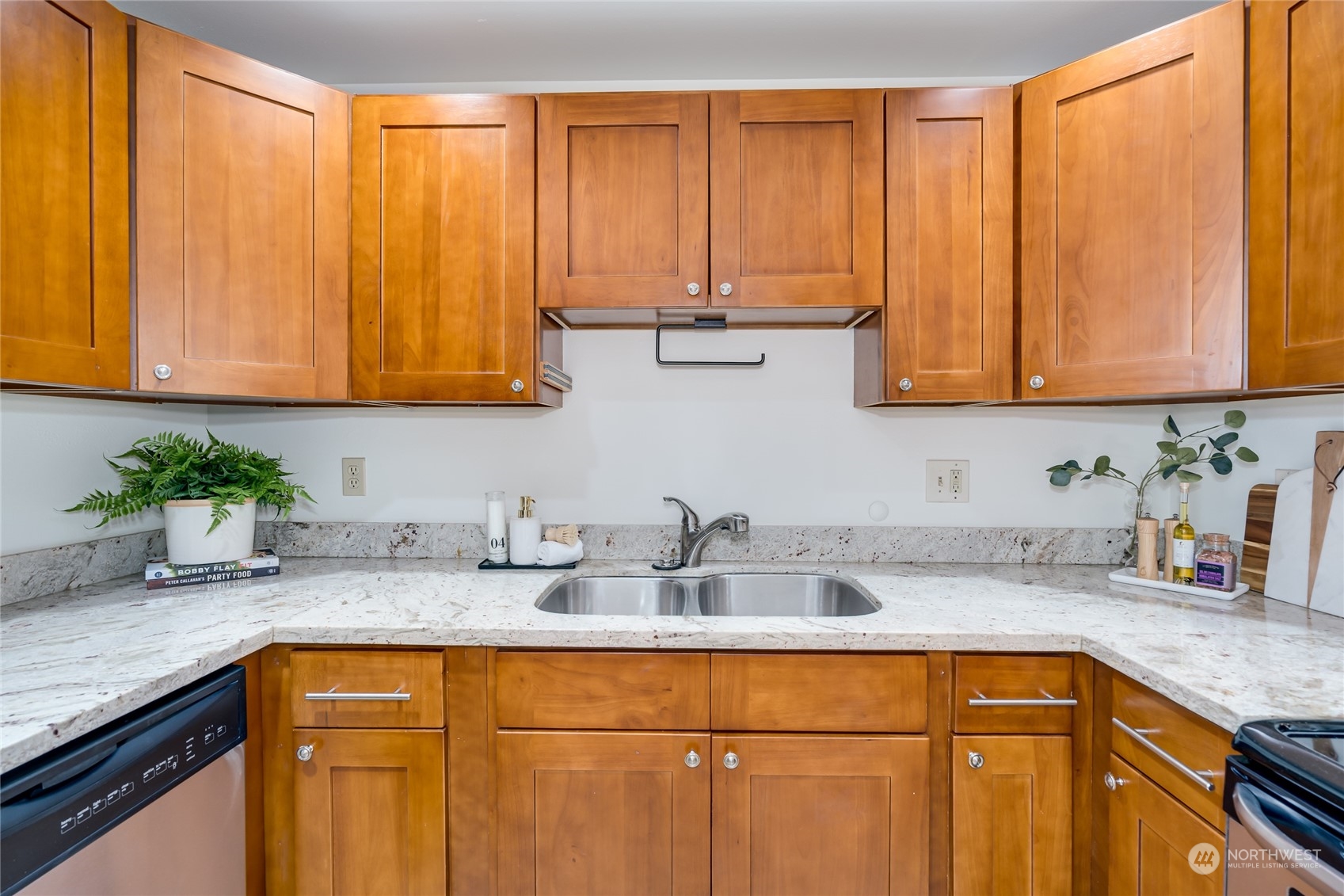2350 10th Avenue E Unit: 212